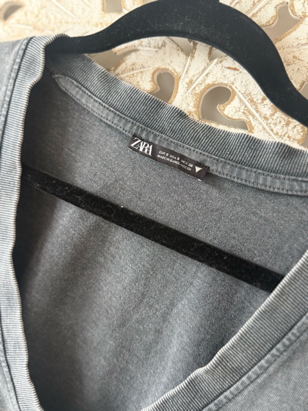 ZARA NWOT Washed Charcoal V-Neck Crop Top - Picture 2 of 2